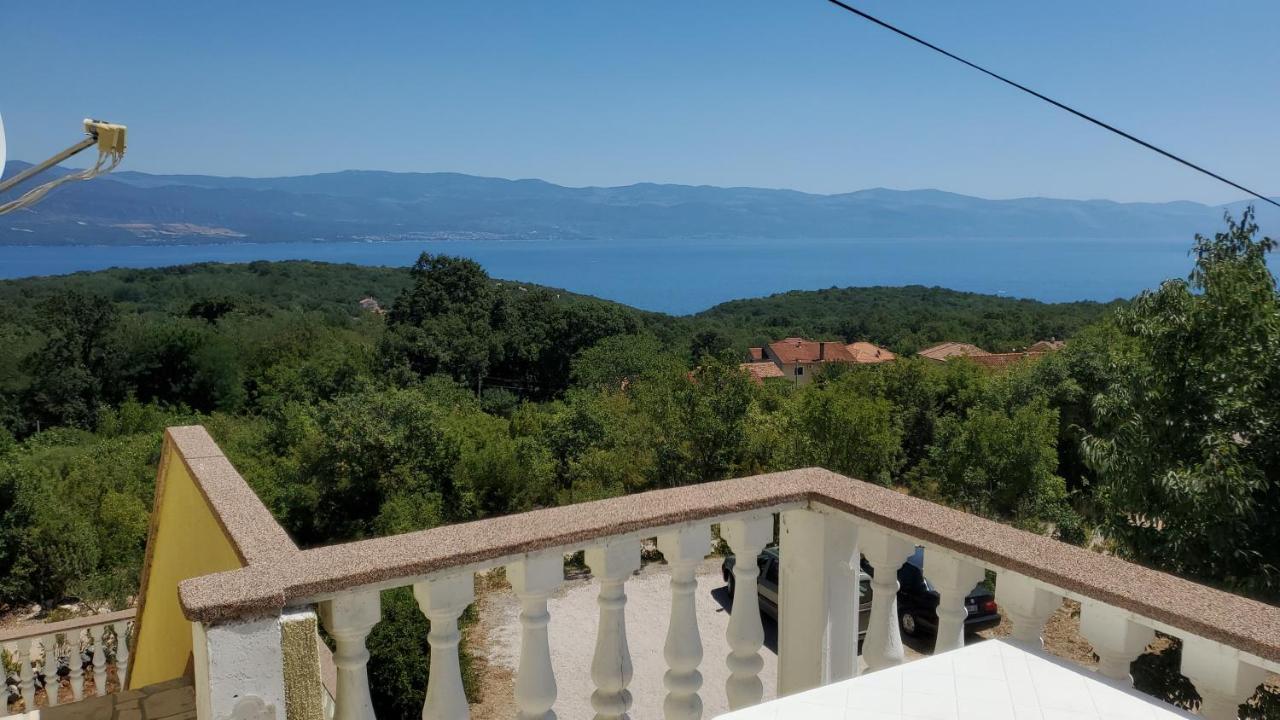 Hilltop Villa Risika Eksteriør billede