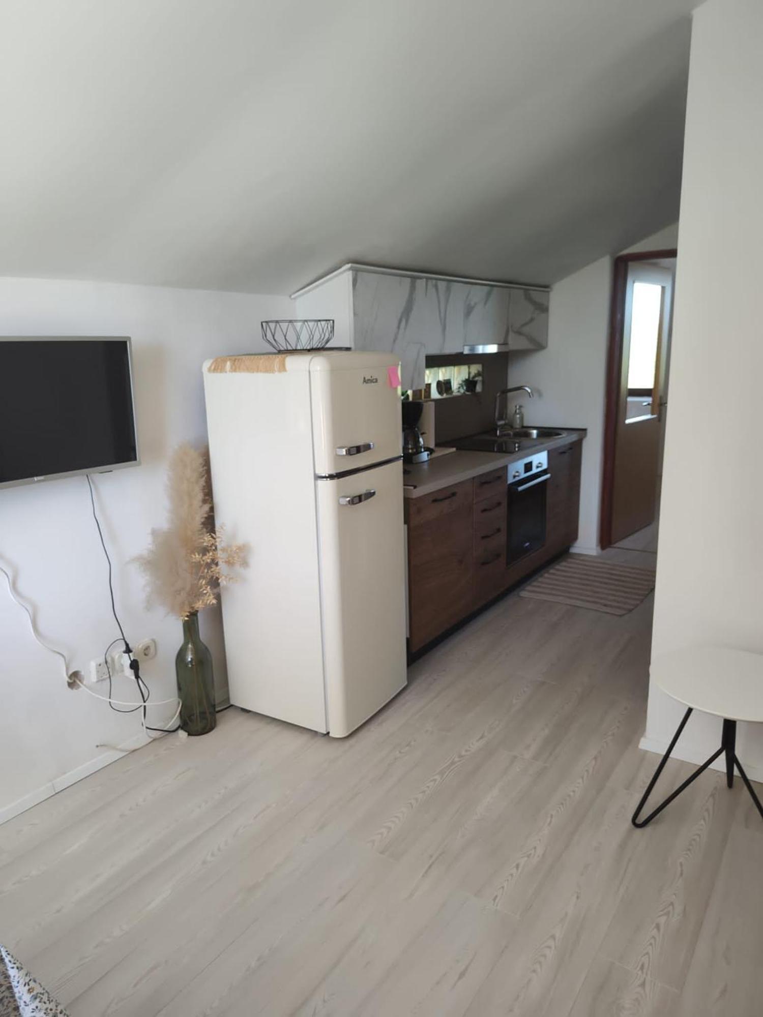Hilltop Villa Risika Eksteriør billede